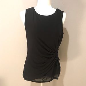 Cute Tahari Top!